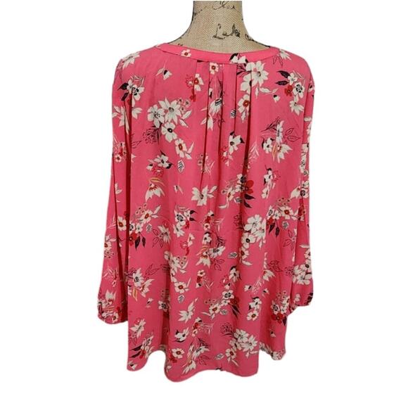 Tahari Tonal Pink Cherry Blossom V-Neck Blouse Plus Size 3X New! - Picture 2 of 8